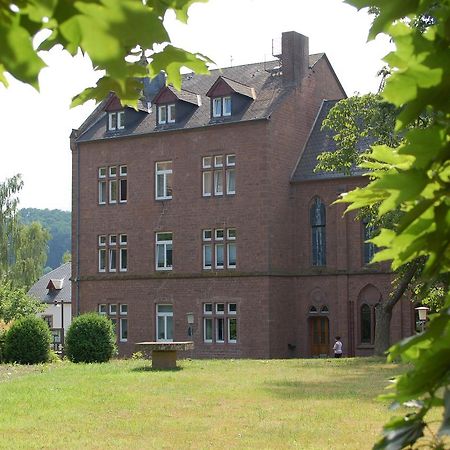 Stiftsberg - Bildungs- Und Freizeitzentrum Kyllburg エクステリア 写真