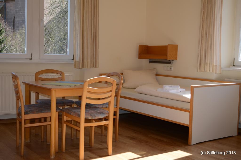 Stiftsberg - Bildungs- Und Freizeitzentrum Kyllburg エクステリア 写真